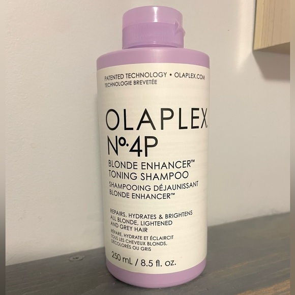 Olaplex Purple Shampoo No.4P Blonde Enhancer Toning Shampoo 250 mL - Picture 2 of 8